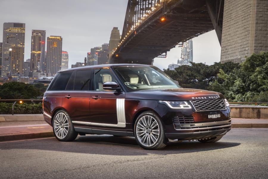 Land Rover Range Rover Vogue P400 (L405) 2018 года  (AU) (фото 1 из 30)
